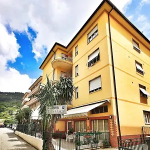 Hotel Chiara, Finale Ligure